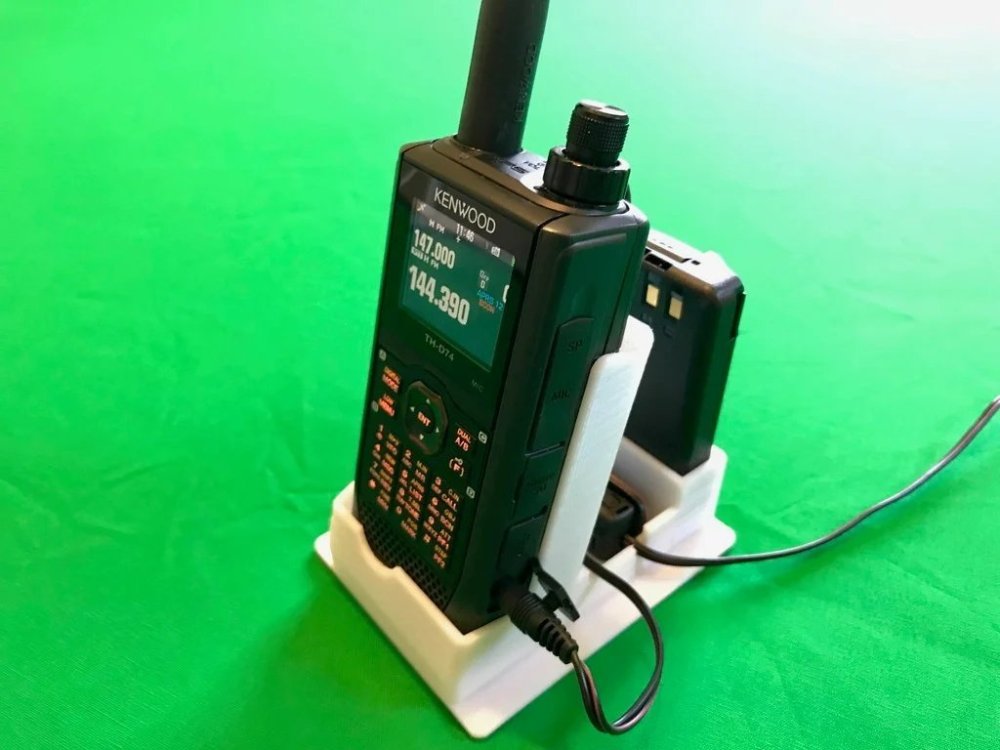 TH-D74A Desktop Stand.jpg