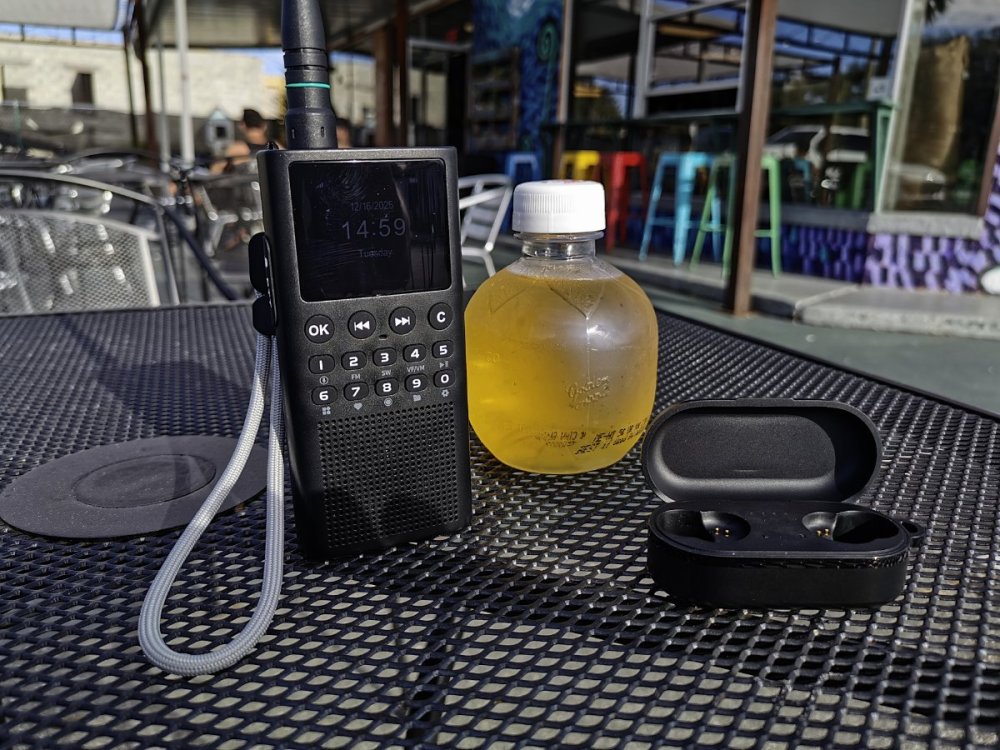 Choyong WT2 - the ultimate radio.jpg